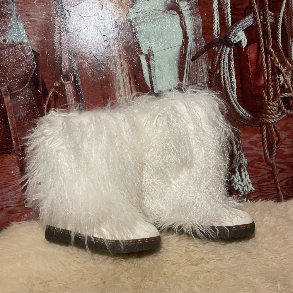 New BearPaw boots - Picture 10 of 13